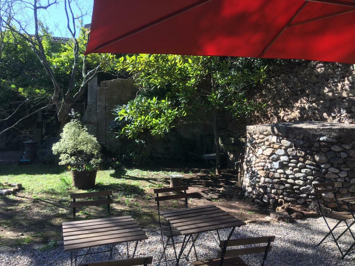 Domaine De Brousson Acomodação com café da manhã La Tour-sur-Orb Exterior foto