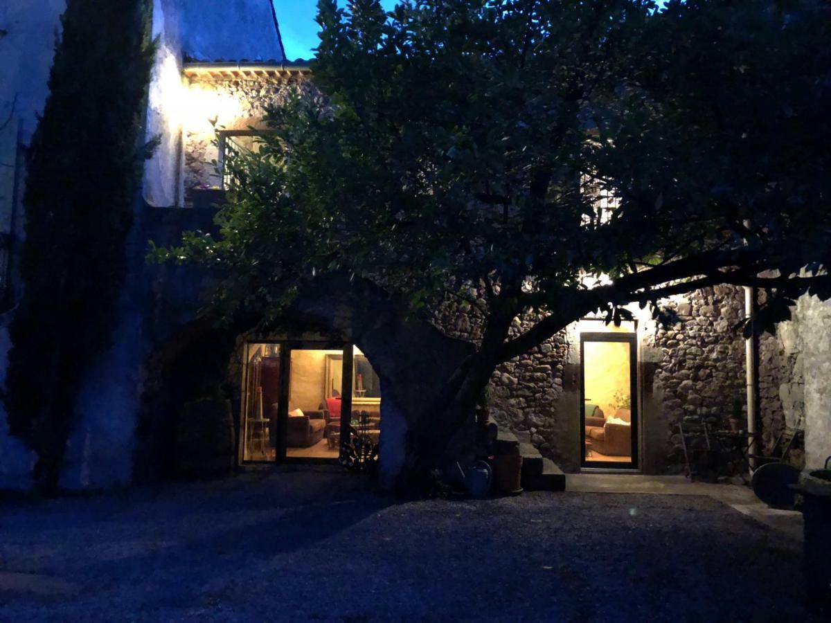 Domaine De Brousson Acomodação com café da manhã La Tour-sur-Orb Exterior foto
